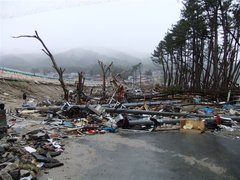 浪板海岸の瓦礫の写真